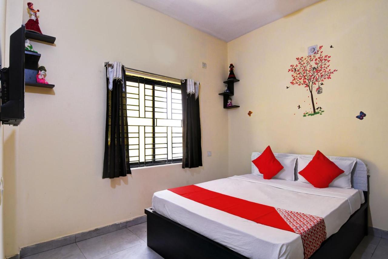 Hotel O Royal A Palace บูบันเนสชวาร์ ภายนอก รูปภาพ