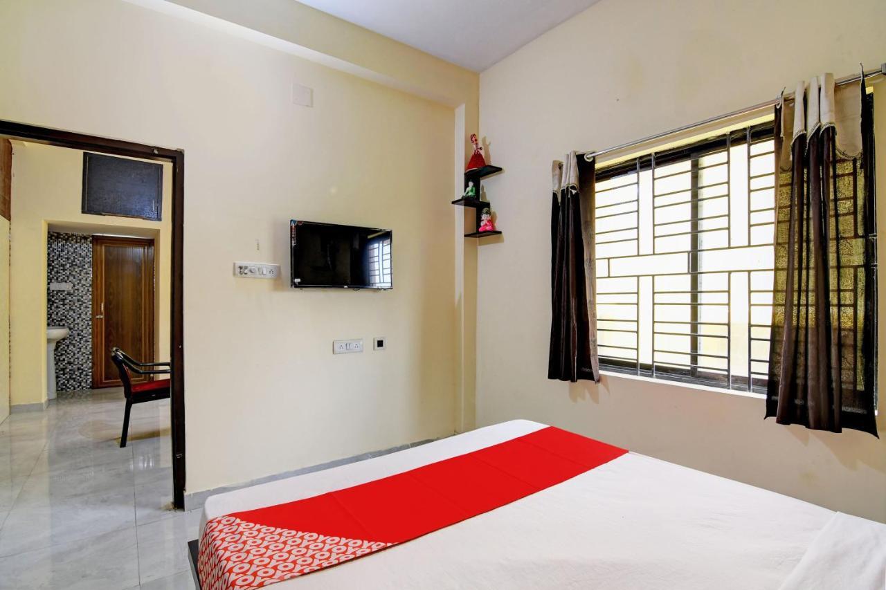 Hotel O Royal A Palace บูบันเนสชวาร์ ภายนอก รูปภาพ